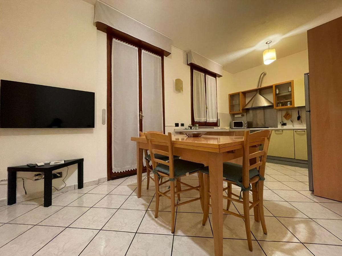 Royal Suite - Near Station & City Center Modena Exterior foto